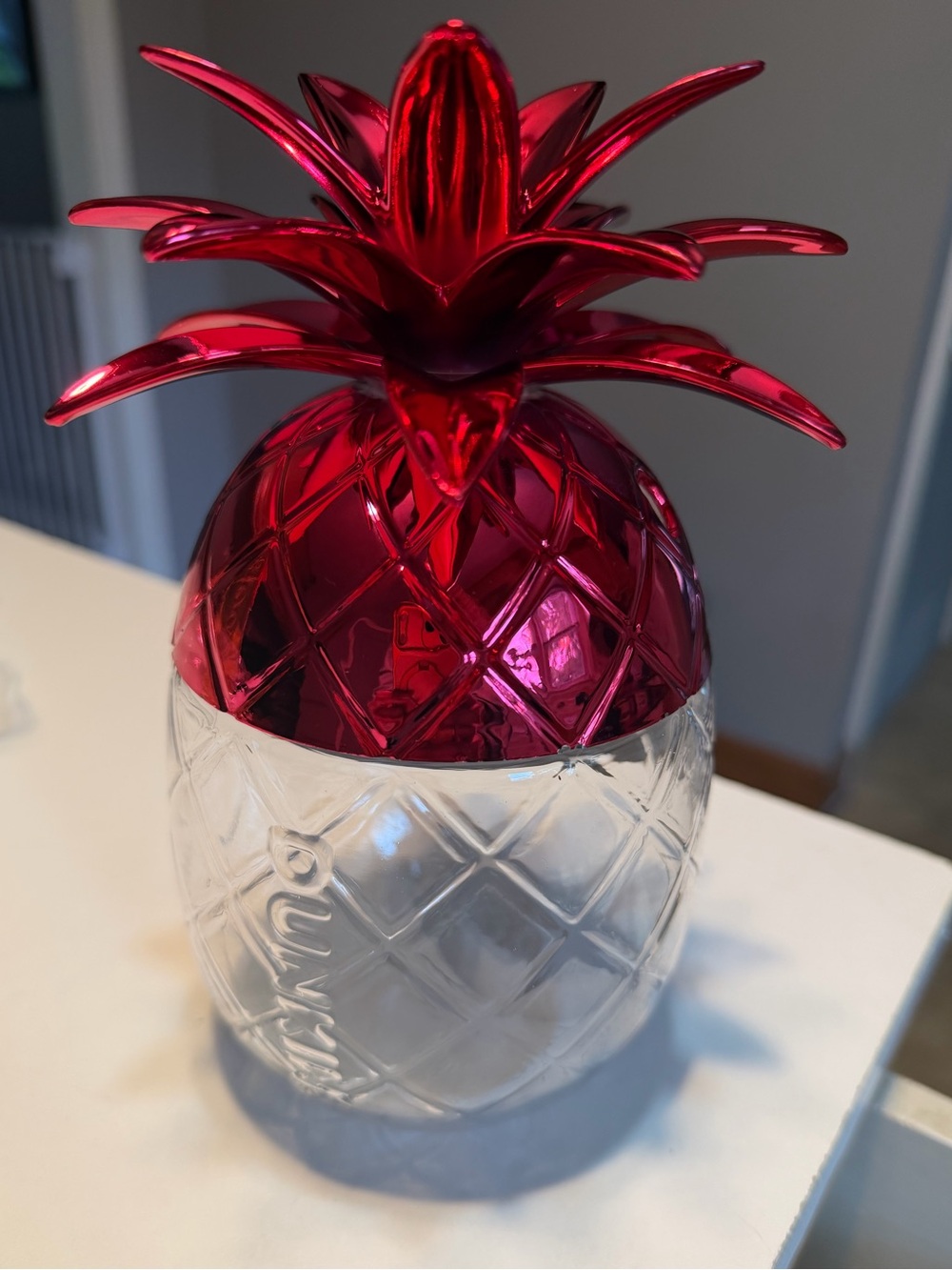 LIMITED EDITION DD 24 oz Pineapple cup with Metallic Pink/Rose Red Top